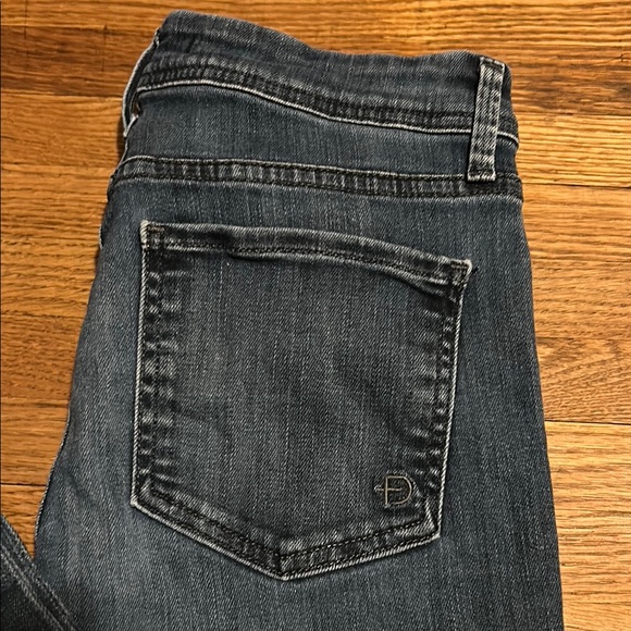 Fidelity - Picture 6 of 10